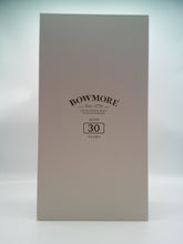 Lade das Bild in den Galerie-Viewer, Bowmore Inaugural 30 Year Old 2020