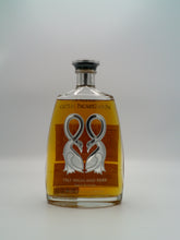 Lade das Bild in den Galerie-Viewer, Highland Park 1967 Celtic Heartlands 35 Year Old U.S Import