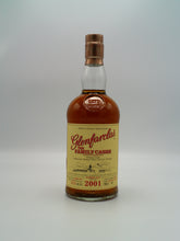 Afbeelding in Gallery-weergave laden, Glenfarclas Family Cask S18 #3353 2001 16YO
